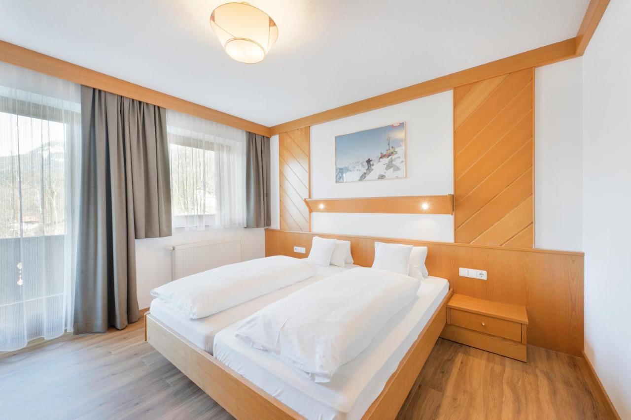 Der Waldhof Hotel Scheffau am Wilden Kaiser Bagian luar foto