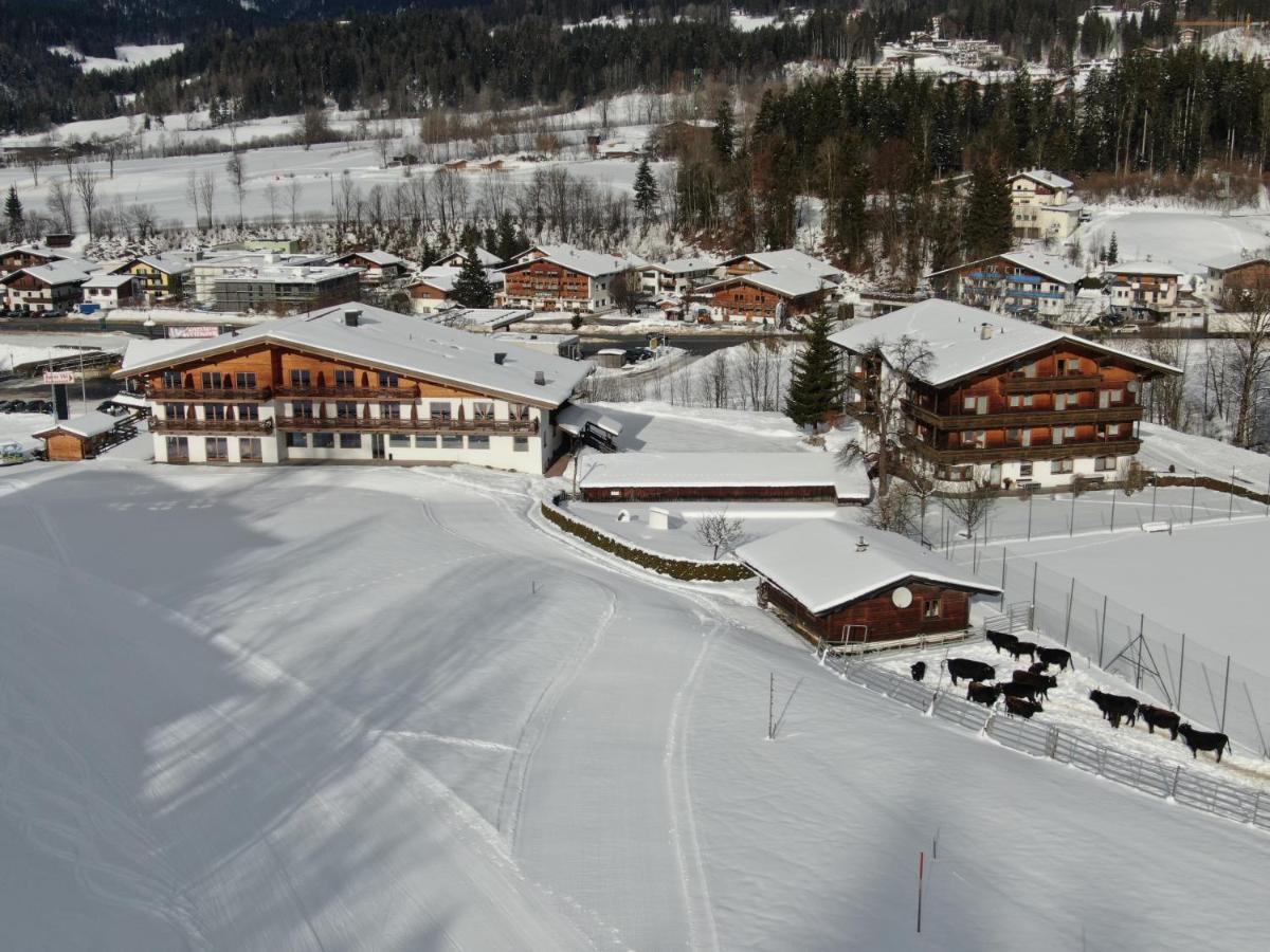 Der Waldhof Hotel Scheffau am Wilden Kaiser Bagian luar foto