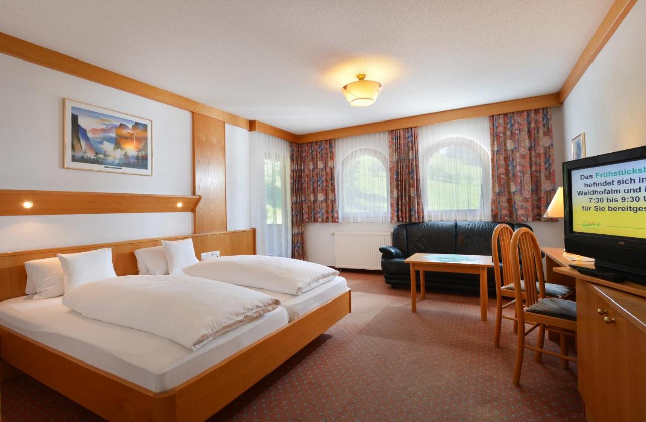Der Waldhof Hotel Scheffau am Wilden Kaiser Bagian luar foto