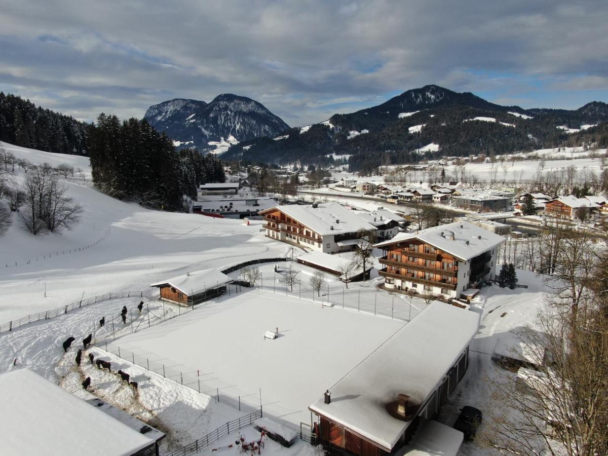 Der Waldhof Hotel Scheffau am Wilden Kaiser Bagian luar foto