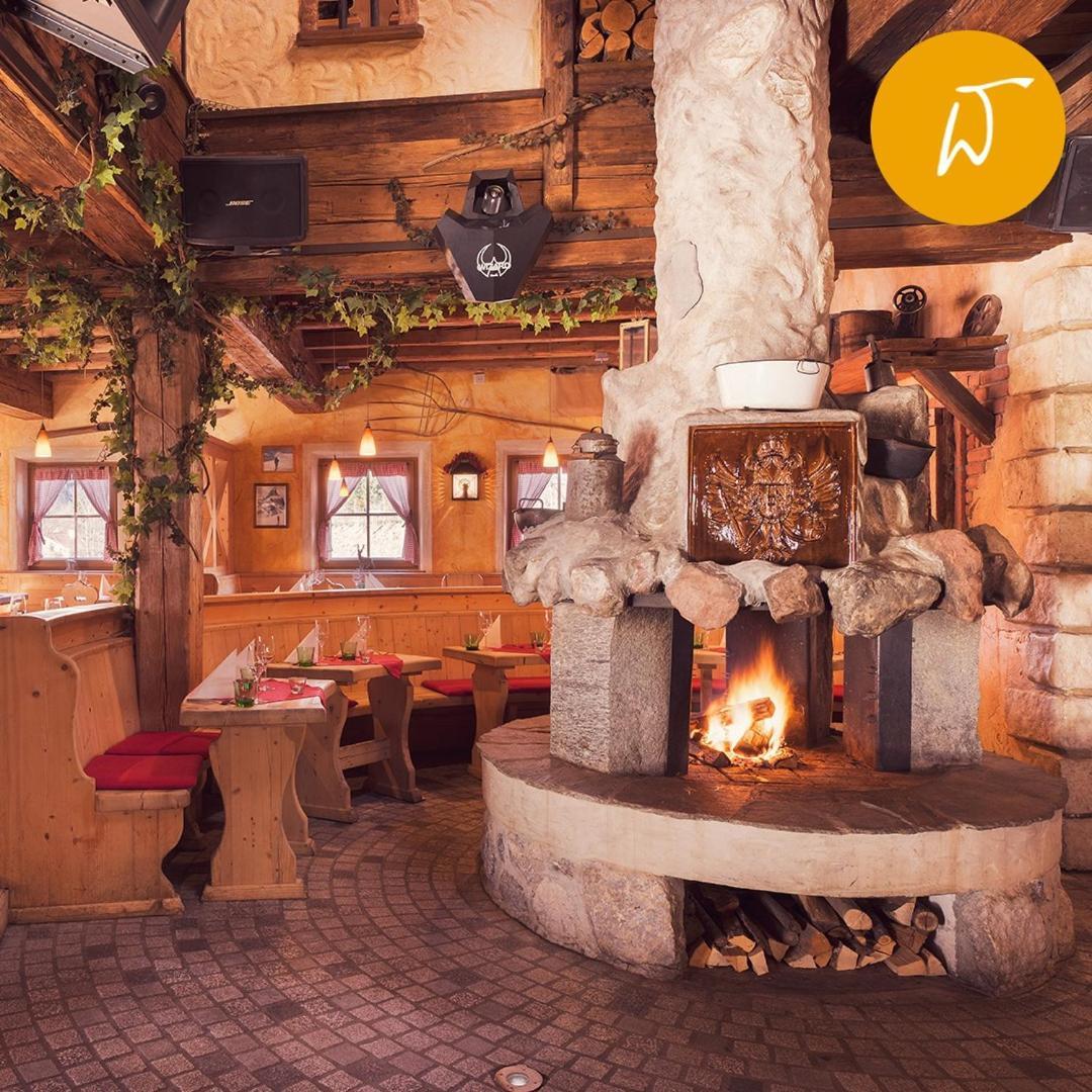 Der Waldhof Hotel Scheffau am Wilden Kaiser Bagian luar foto